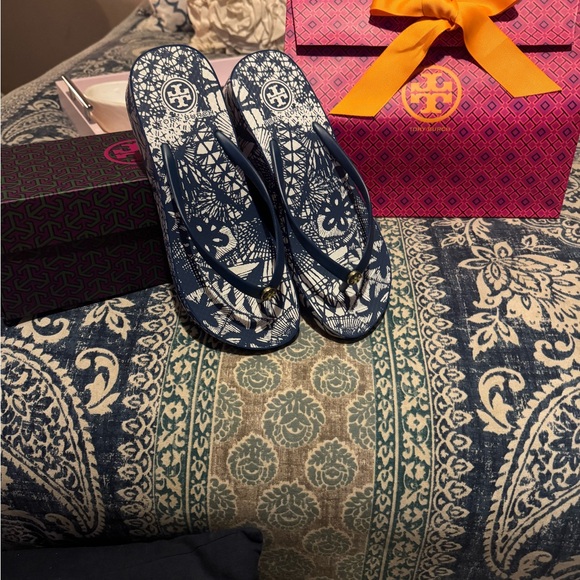 Colorful Patterned Shoe Box - Picture 1 of 5